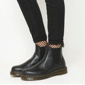 Dr. Martins 2976 Smooth Nappa Leather Chelsea Boots Women's 5